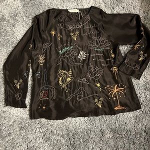 NWT Johnny Was Calme’ Yogi Embroidered Raglan Blouse. Size Small, Black